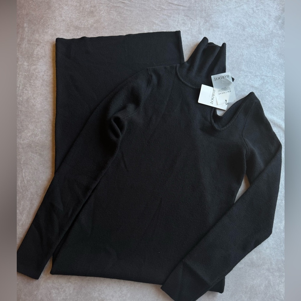 Bardot Elegant Black Midi Dress